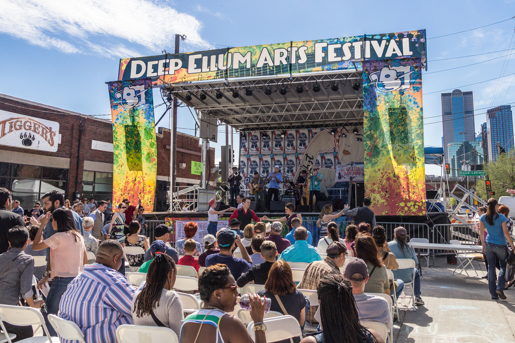 Dallas市：Deep Ellum Arts Festival dallajapa